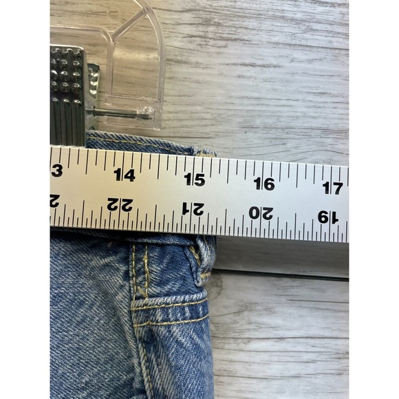 American Eagle Mom Jeans Blue Denim Classic Fit Cotton Womens 12/31 - Picture 2 of 9